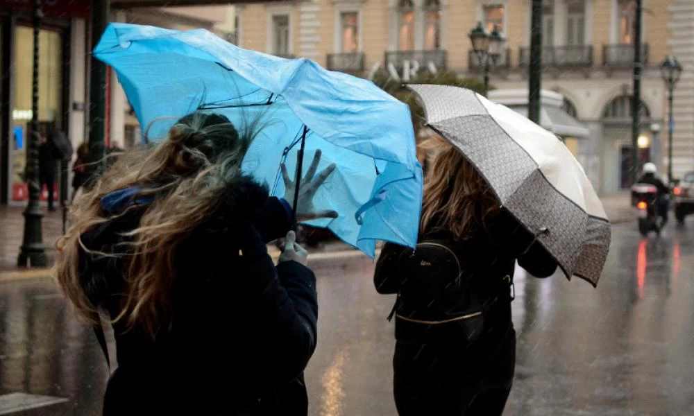 Καιρός: Καταιγίδες και αφρικανική σκόνη θα χτυπήσουν αύριο την χώρα